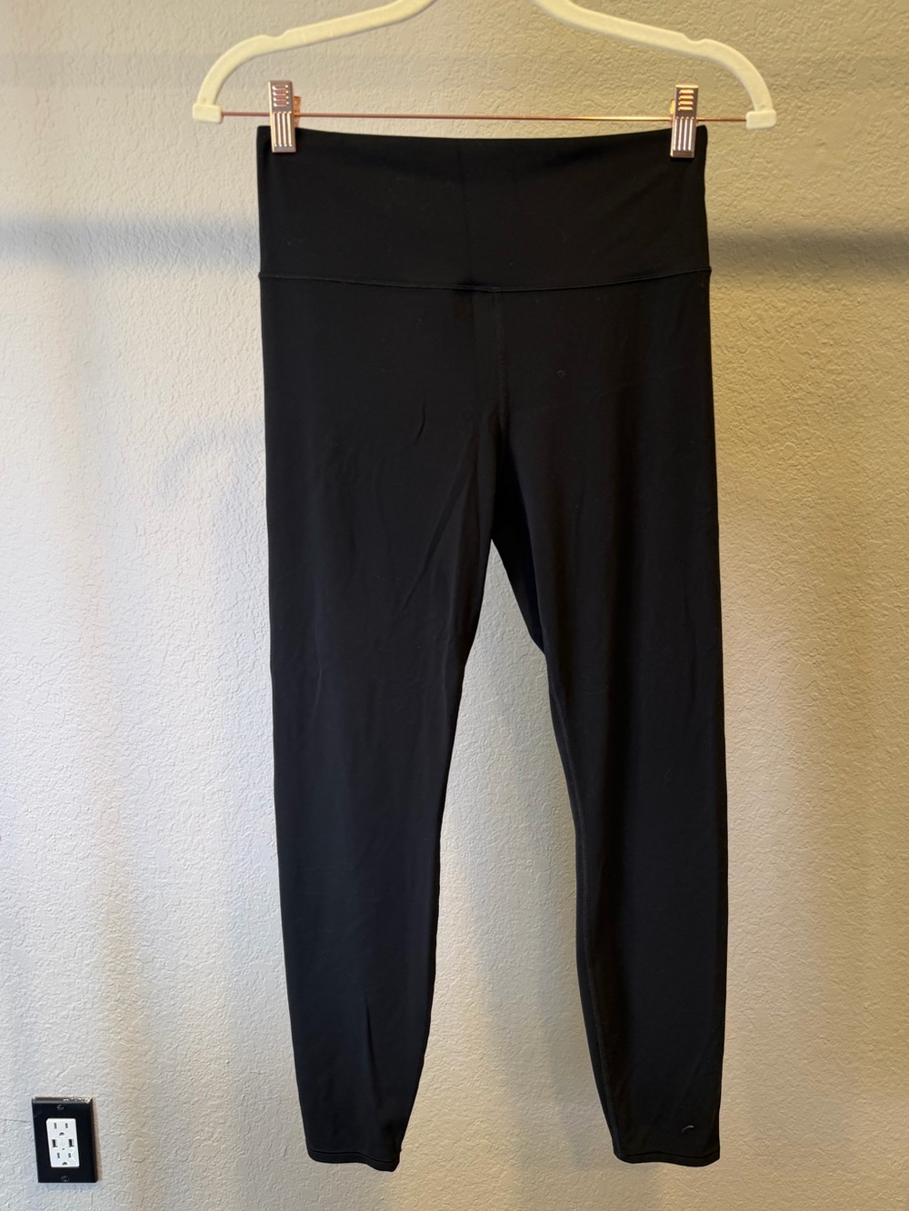 Vuori AllTheFeels™ Legging Women’s Medium Black High Rise BlissBlend Yoga Pants